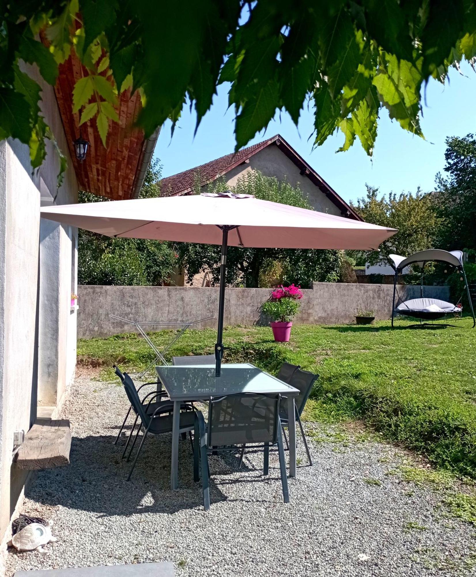 Maison Avec Terrasse Fesches-le-Chatel Exterior photo